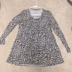 Soma tunic tee. Size medium.